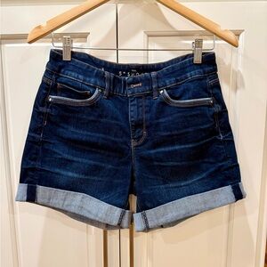 White House Black Market